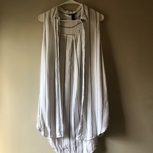 Long, cut off, stripped shirt